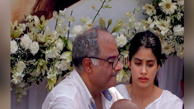 दुबई में पूरी कानूनी प्रक्रिया पूरी होने के बाद 27 फरवरी 2018 को देर रात श्रीदेवी की बॉडी मुंबई लाई गई थी। उनका अंतिम संस्कार 28 फरवरी को किया गया था।