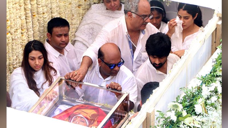 <p>In an article that he wrote, Rishiraj Singh quoted one of the forensic officials. He said that his friend, late forensic expert Dr Umadathan had told him earlier that Sridevi’s death might have been a murder and not an accidental drowning case. The expert had shared this information with Rishiraj when he asked him about the actress’ death out of curiosity.</p>