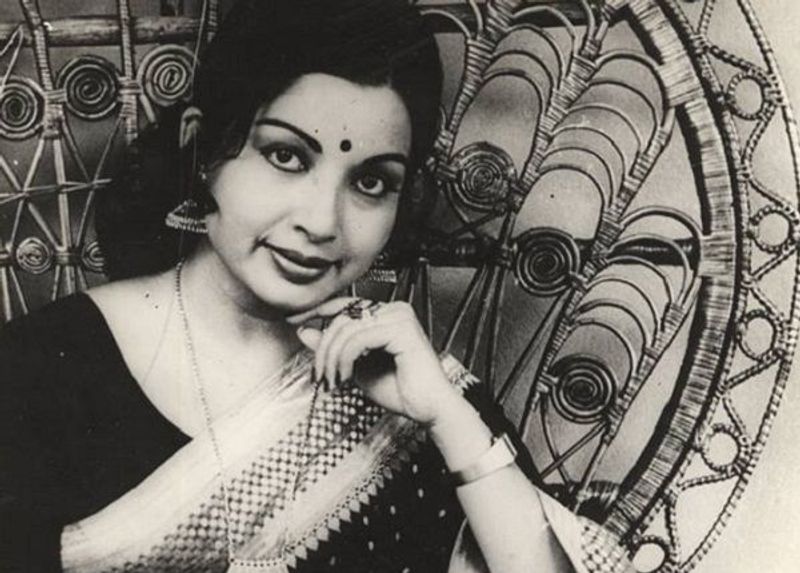 తెలుగులో ‘అక్కా తమ్ముడు’ సినిమాలో నటించిన మాస్టర్ శేఖర్, 1988లో వచ్చిన ‘ఓరాయ్ తెరింజుకితన్’ అనే తమిళ సినిమాలో చివరిగా కనిపించారు. 