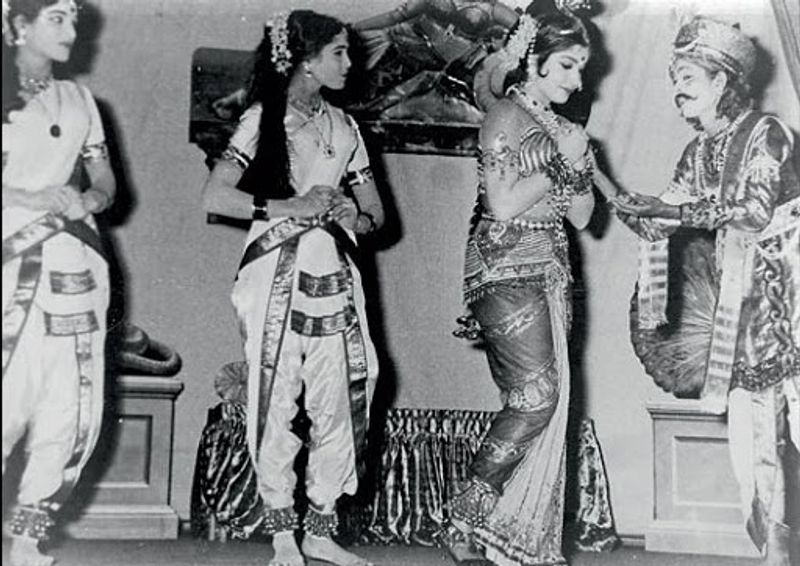 Ammu Muthal Amma Varai Jayalalitha Rare Photo Collection