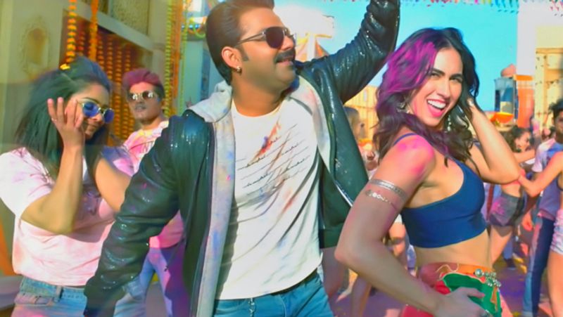 पवन सिंह ने ज्योति सिंह से 5 मार्च, 2018 को कोर्ट में शादी की। इसके बाद उन्होंने 6 मार्च, 2018 को हिंदू रीति रिवाज से शादी की थी। कहा जाता है कि ज्योति सिंह की फैमिली और पवन की फैमिली में आपसी संबध थे इसलिए उनकी फैमिली शादी के लिए राजी हुई।