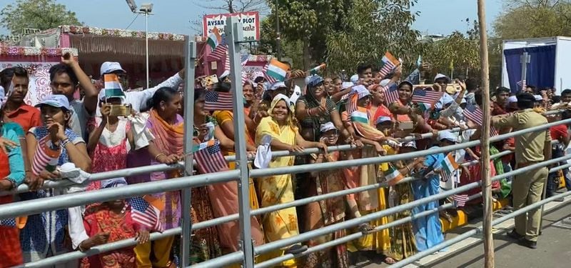 sardhar vallabai patel stadium crowd photo gallery