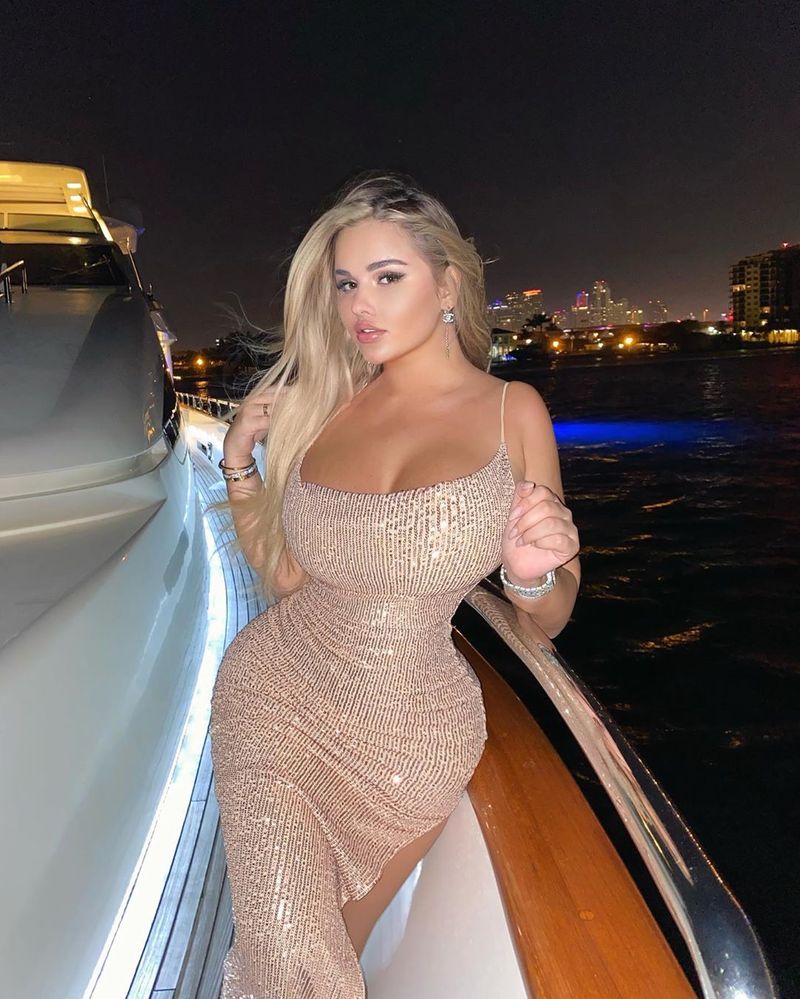 Hot Russian Model Interesting Marriage Condition