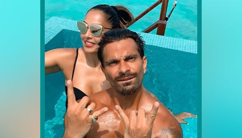 bipasha basu celebrate karan singh grover birthday at Maldives