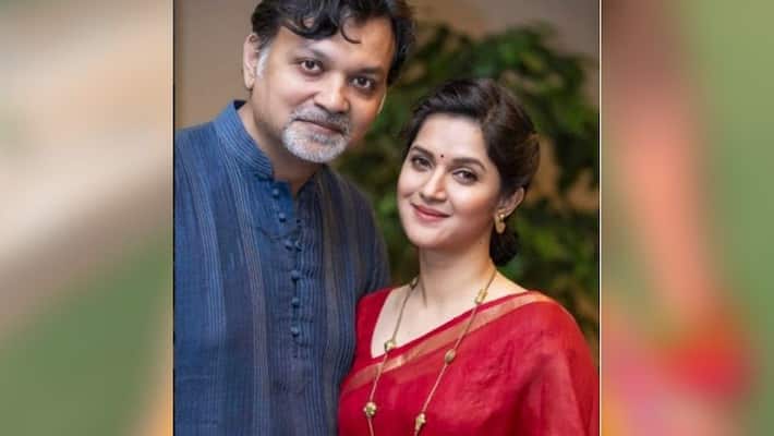 Srijit Mukherjee shared his feeling towards hir wife Srijit Mukherjee shared his feeling towards hir wife