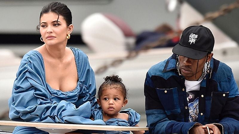 Kylie Jenner gets trolled for her Nude Bloody Picture check out netizens reaction