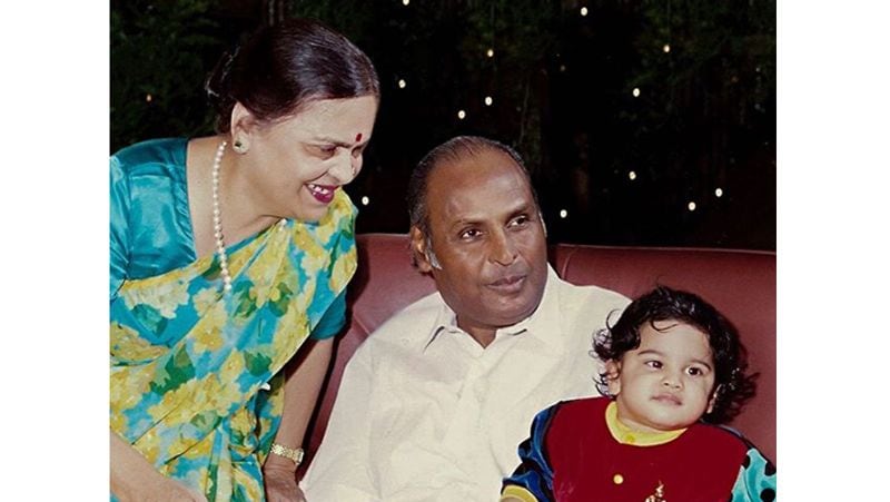 टीना अंबानी ने 1991 में अनिल अंबानी से शादी की थी और उसके बाद अपने एक्टिंग के करियर को अलविदा कह दिया था।