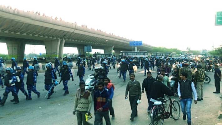 2 dead, security forces deployed, after violence in Delhi 2 dead, security forces deployed, after violence in Delhi