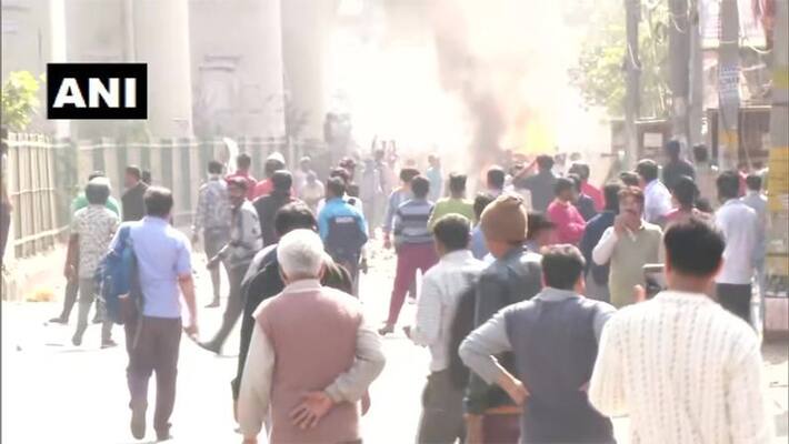 7 dead in Northeast Delhi violence, Amit Shah calls 2nd meeting 7 dead in Northeast Delhi violence, Amit Shah calls 2nd meeting