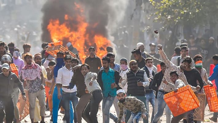5 killed in Delhi over CAA, Arvind Kejriwal urges citizens to maintain peace 5 killed in Delhi over CAA, Arvind Kejriwal urges citizens to maintain peace