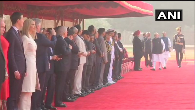 प्रधानमंत्री नरेंद्र मोदी राष्ट्रपति डोनल्ड ट्रंम्प का स्वागत करने के लिए राष्ट्रपति भवन पहुंचे। ट्रंप की बेटी इवांका ट्रंम्प पहले से ही राष्ट्रपति भवन पहुंच चुकी थी। राष्ट्रपति भवन में पीएम मोदी के अलावा रक्षा मंत्री राजनाथ सिंह, विदेश मंत्री एस जयशंकर, केंद्रीय मंत्री डॉ हर्षवर्धन और दिल्ली के उपराज्यपाल अनिल बैजल समेत कई वरिष्ठ लोग मौजूद रहे।