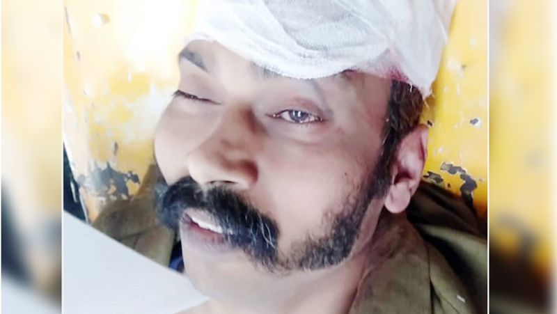 रतनलाल दिल्ली पुलिस में हवलदार थे। वे उत्तर-पूर्वी दिल्ली में सोमवार को भड़के दंगे में फंस गए थे। दयालपुर थाना क्षेत्र में दंगाइयों की भीड़ ने उन्हें घेरकर मार डाला था।