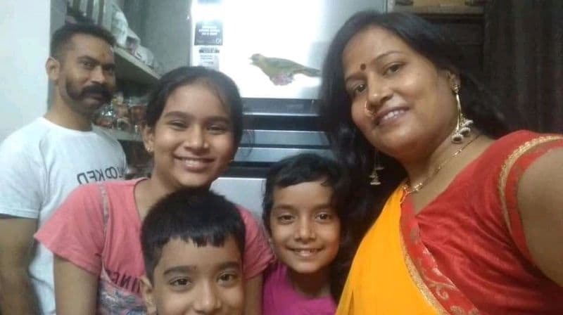 रतन लाल के तीनों बच्चे एनपीएल स्थित दिल्ली पुलिस पब्लिक स्कूल में पढ़ाई करते हैं।