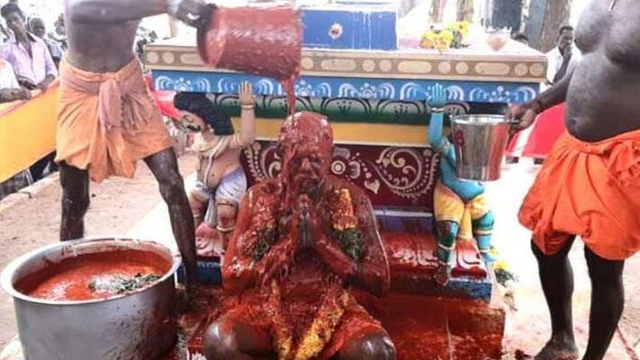 priest stood up on 21 Billhook and blessed devotees priest stood up on 21 Billhook and blessed devotees