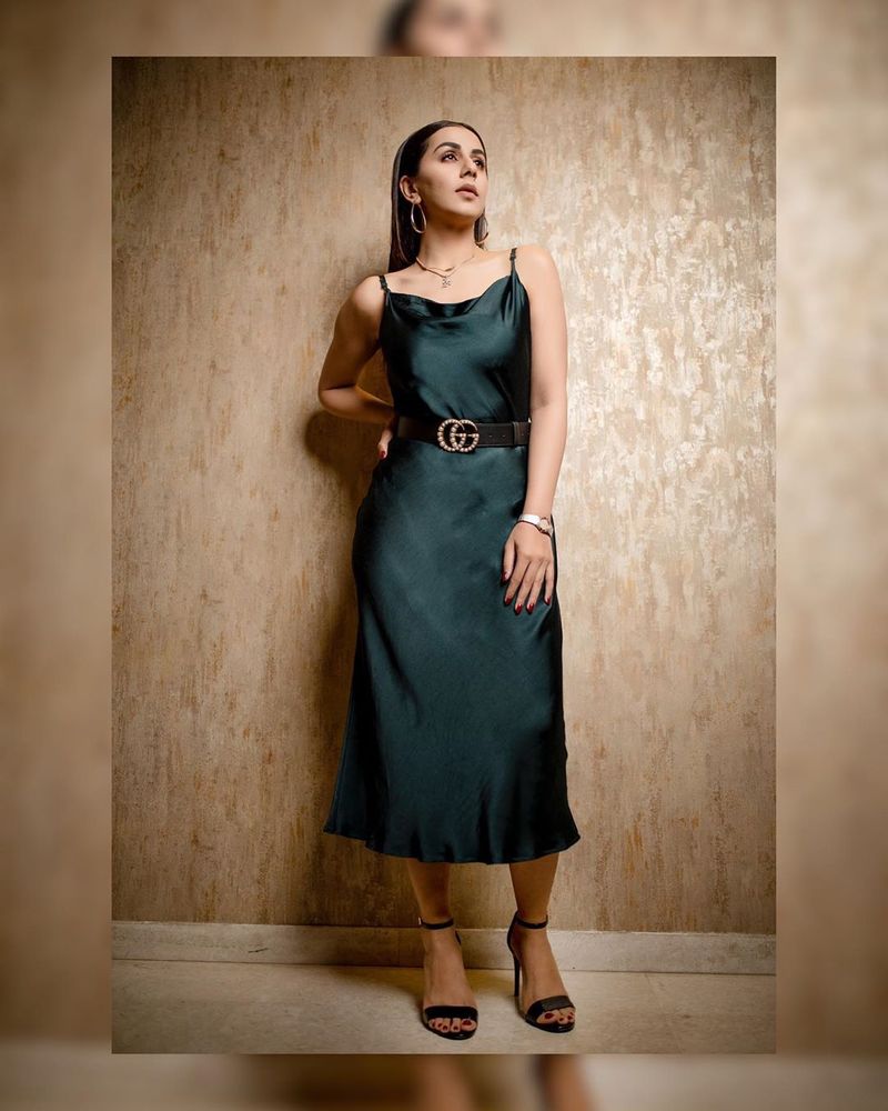 Nikki galrani hot photoshoot in variety dress