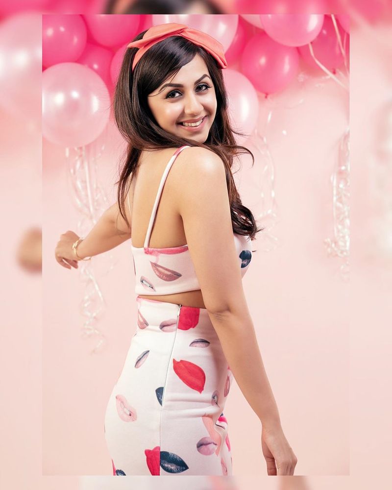 Nikki galrani hot photoshoot in variety dress