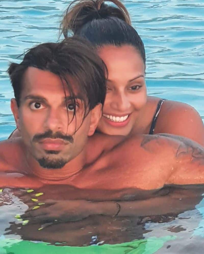 Actress Bipasha Basu and Karan Singh Grover Swimming Pool Romance