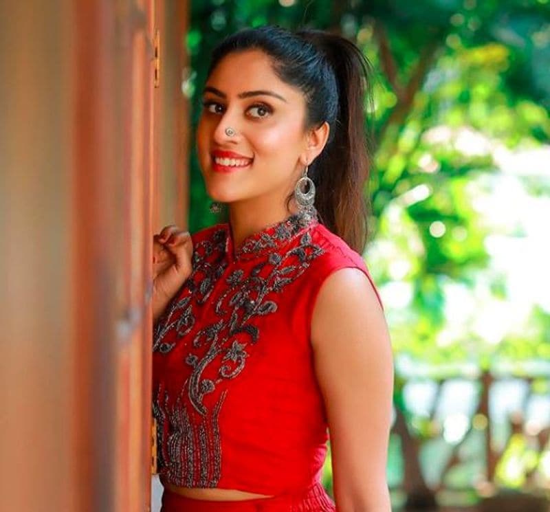 Actress Dhanya balakrishna stunning photo gallery