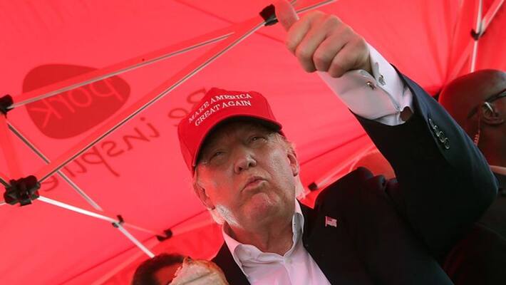 Frightened by the corona virus ... Trump shaking his face Frightened by the corona virus ... Trump shaking his face