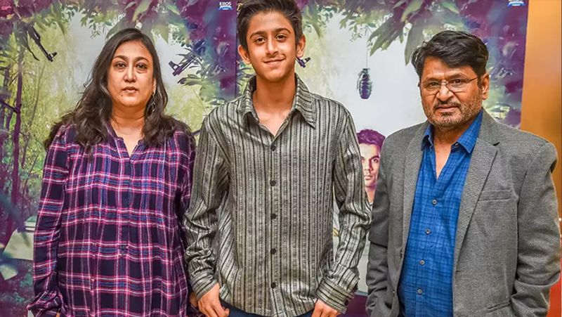 इंटरव्यू के दौरान पूर्णिमा ने आरोप लगाया कि नंदिता से अफेयर खत्म होने के बाद रघुवीर गोरेगांव में एक फ्लैट में रहने लगे। वहीं पास में एक्टर संजय मिश्रा रहते थे। दोनों में जल्द ही दोस्ती हो गई। संजय अक्सर उन्हें लंच और डिनर के लिए अपने फ्लैट पर बुलाने लगे। इसी बीच रघुवीर, संजय की पत्नी के करीब हो गए। इतना ही नहीं संजय की पत्नी कुछ दिनों बाद प्रेग्नेंट हो गईं। इसके बाद उन्होंने संजय मिश्रा से तलाक मांगा।