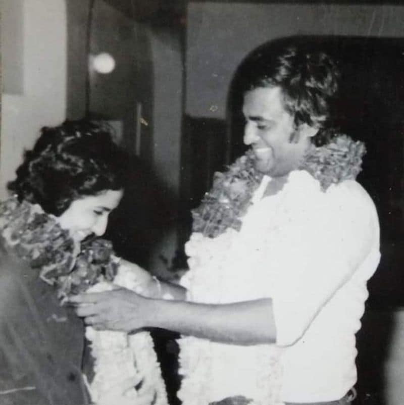 Super Star Rajinikanth 39th Wedding anniversary Special Photos