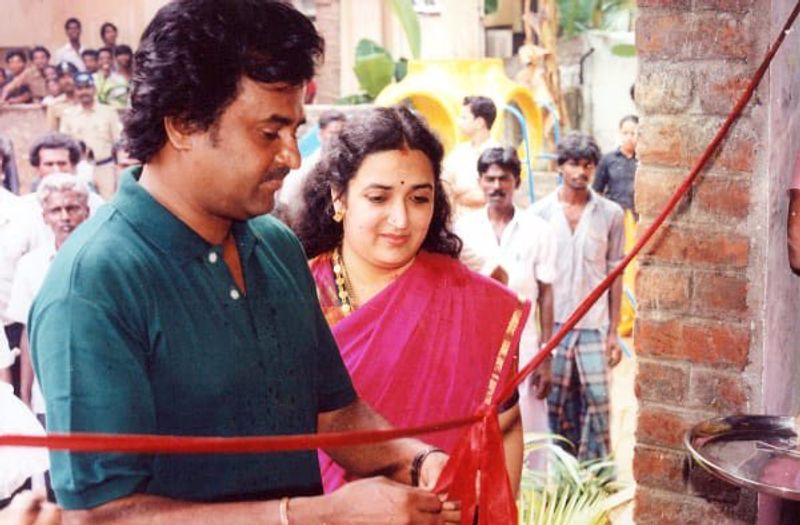 Super Star Rajinikanth 39th Wedding anniversary Special Photos