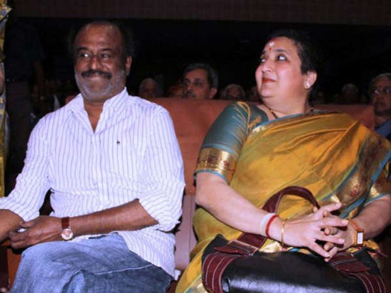 Super Star Rajinikanth 39th Wedding anniversary Special Photos