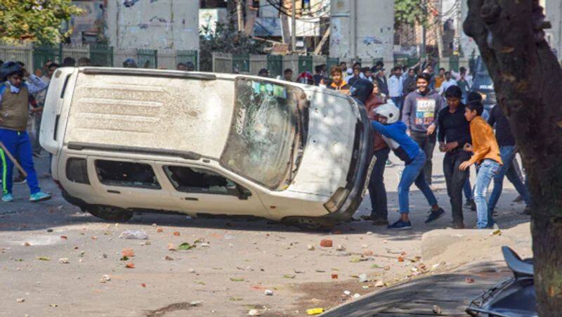 asianet cameraman deepu m nair writes live on the delhi riots