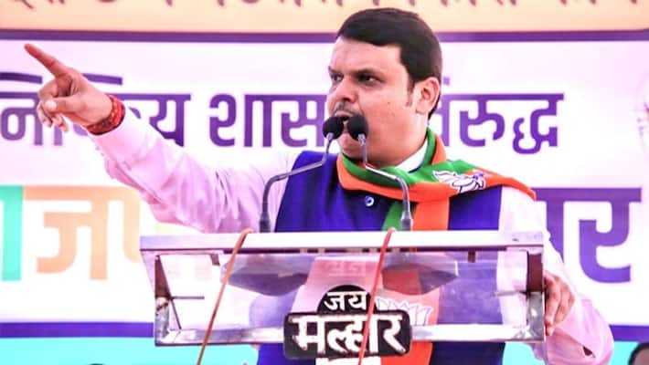 SC dismisses plea of Devendra Fadnavis seeking review of 2019 verdict in Poll affidavit case kpm SC dismisses plea of Devendra Fadnavis seeking review of 2019 verdict in Poll affidavit case kpm