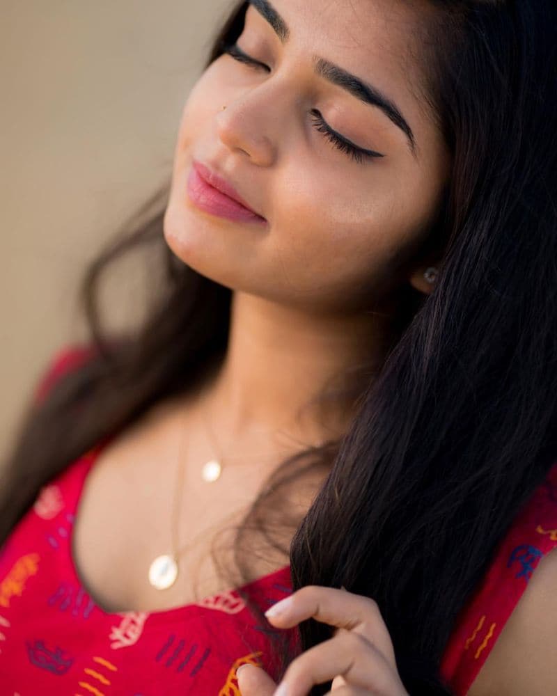 96 movie heroine Gauri G Kishan recent photos