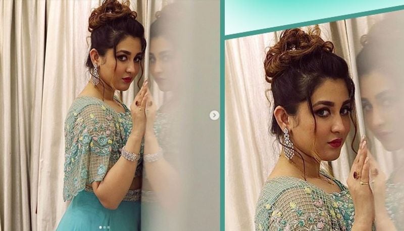 Oindrila sen pose goes viral on net