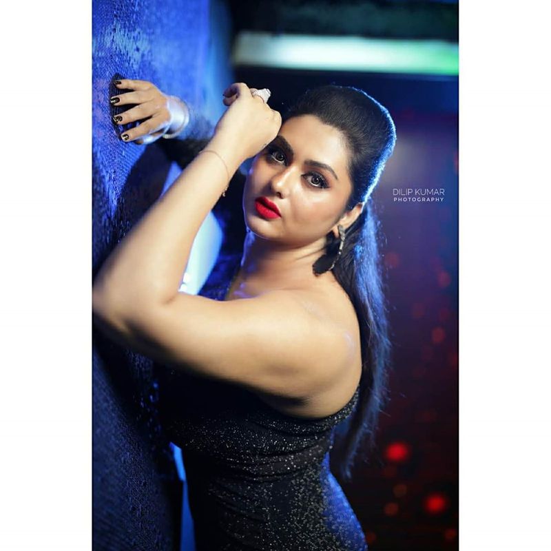 Namitha latest hot photos from instagram