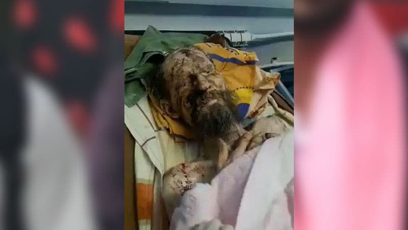 योगी सिद्धार्थ तमिलनाडु के वल्लियूर में समाधि पर गए थे। वहीं से इस व्यक्ति को तीन सौ साल बाद निकाला गया।
