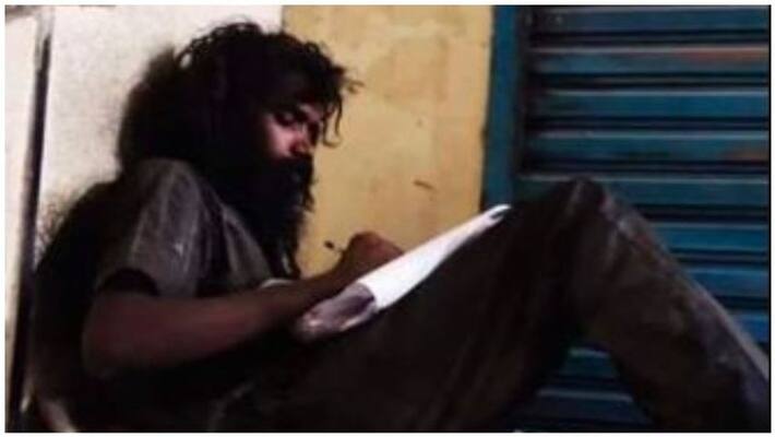 paarvai onre poothumea assistant director wandering dirty shits in road paarvai onre poothumea assistant director wandering dirty shits in road