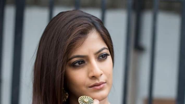 Valarakshmi Sarathkumar Meet Metoo Issue From Producers and Directors Valarakshmi Sarathkumar Meet Metoo Issue From Producers and Directors