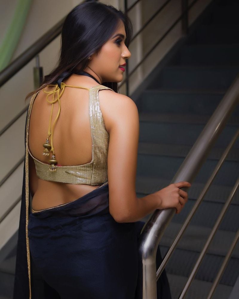 shilfanigar hot photo shoot