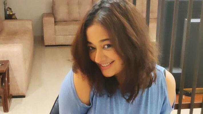 Actress Kiran Button Open Photo Shoot Going viral Actress Kiran Button Open Photo Shoot Going viral