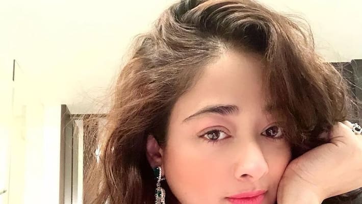 Actress Kiran Hot Video With Bear Glass Video Going Viral Actress Kiran Hot Video With Bear Glass Video Going Viral