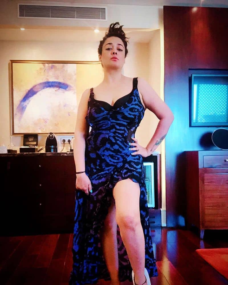 Netizens Slams Kiran rathore Over Glamour two piece dress Photos
