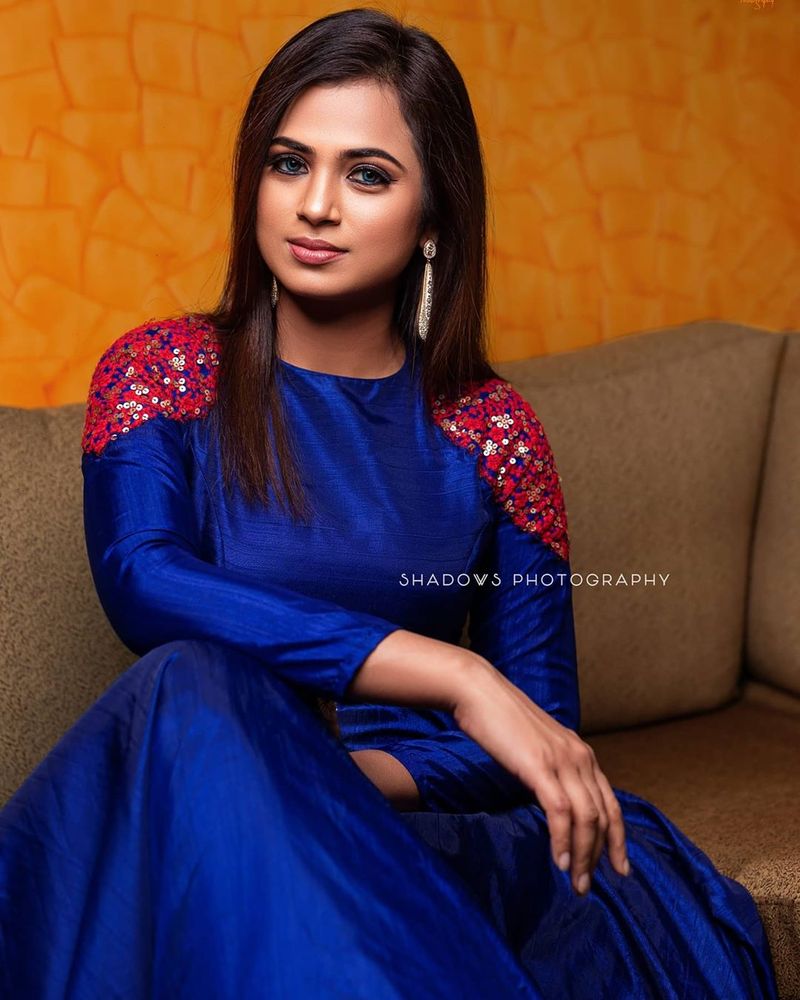 actress ramya pandiyan stunning new look photo gallery