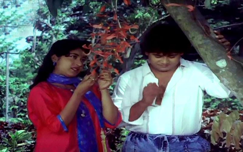 ১৯৯০ সালে জওহর বিশ্বাস পরিচালিত 'অনুরাগ'ছবিতে শতাব্দী রায়- তাপস পালের অভিনয় নজর কেড়েছিল দর্শকদের।