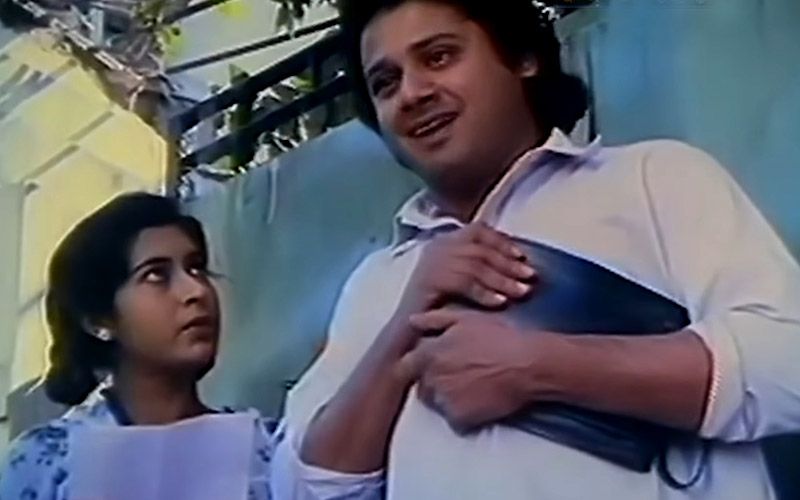 সালটা ১৯৯০। তরুণ মজুমদারের 'আপন আমার আপন'ছবিতে শতাব্দী রায়- তাপস পালের অভিনয় দর্শকদের মুগ্ধ করেছিল।