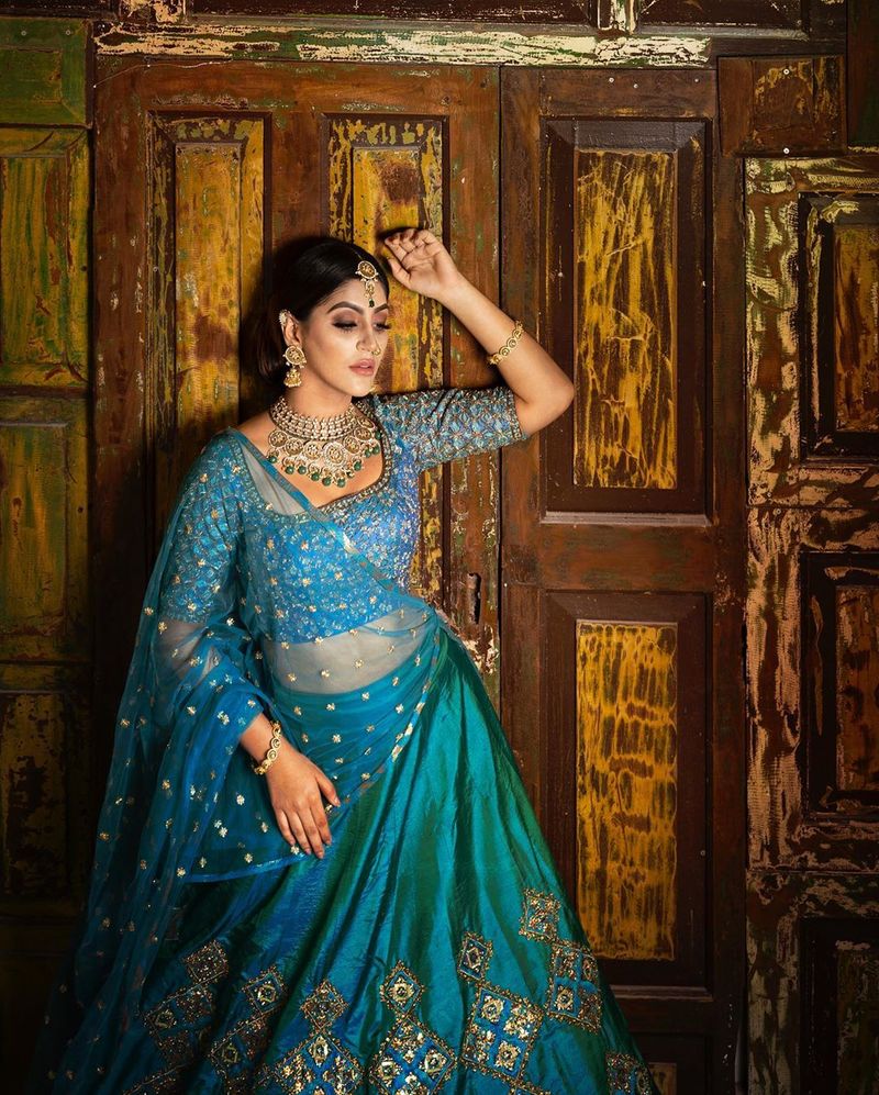 yashikaanand spicy stills