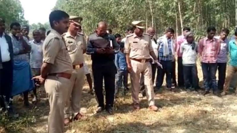 पुलिस ने बताया, जहां शव मिला वहां से करीब 50 मीटर दूर स्थित एक बाग में उसकी चप्पल मिली। पास में खून के निशान थे। जिसपर हत्यारे ने मिट्टी डालकर छिपाने की कोशिश की थी। जिस जगह खून मिला, वहां से नूरी के शव को ट्रैक तक घसीटकर ले जाने के निशान मिले हैं।