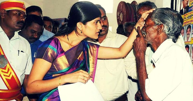 साल 2008 में उनकी पहली पोस्टिंग तमिलनाडु के मधुरई में असिस्टेंट कलेक्टर के तौर पर हुई। इसके बाद वह तिंदिवनम में सब कलेक्टर के तौर पर तैनात हुईं।