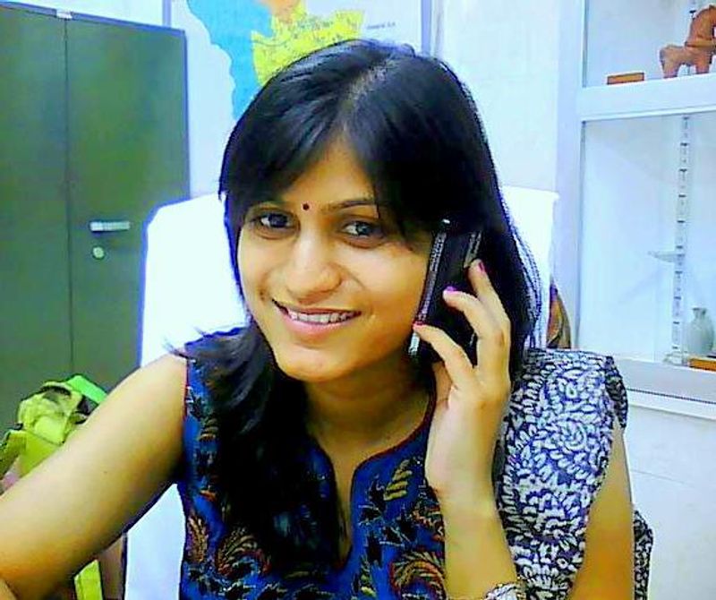 रोहिणी महाराष्ट्र के सोलापुर के छोटे से गांव उपलाई की रहने वाली हैं। उनके पिता एक मार्जनल (सीमांत) किसान थे। गांव से ही 10वीं तक की पढ़ाई पूरी करने के बाद वह 12 वीं की पढ़ाई करने सोलापुर चली गईं। वह स्कूल की टॉपर रहीं। बैचलर ऑफ इंजीनियरिंग (BE) की पढ़ाई पूरी की।