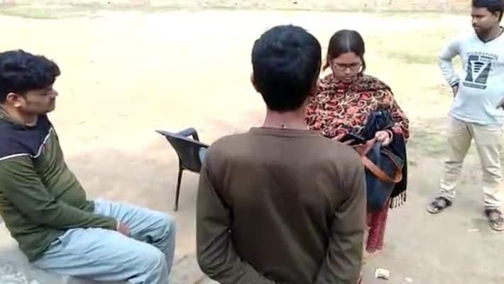 Villagers stop teachers from entering school Villagers stop teachers from entering school
