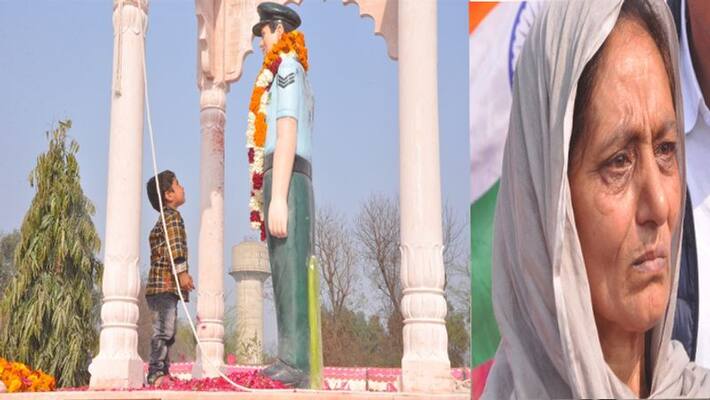 Son kept on staring at the statue of the martyr father, the mother wept on the idol's neck KPB Son kept on staring at the statue of the martyr father, the mother wept on the idol's neck KPB