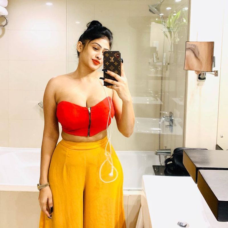 Srilankan Actress Piumi Hansamali Hot Photo shoot