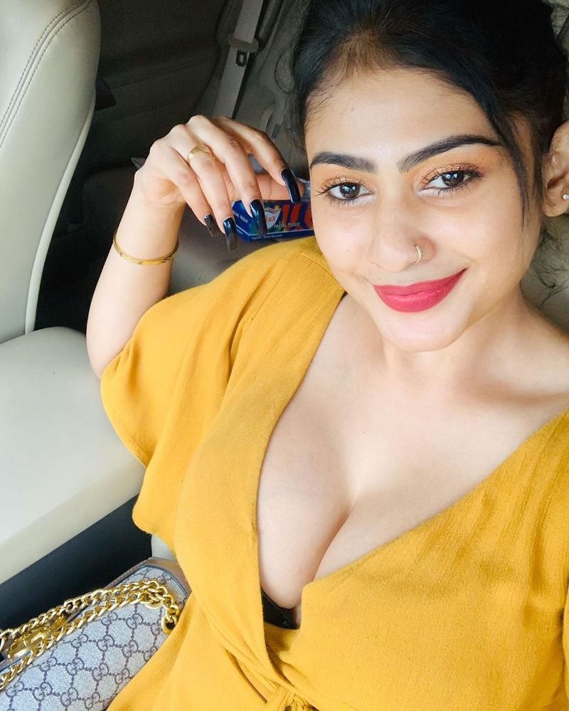 Srilankan Actress Piumi Hansamali Hot Photo shoot